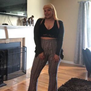 Meet your Posher, Aida